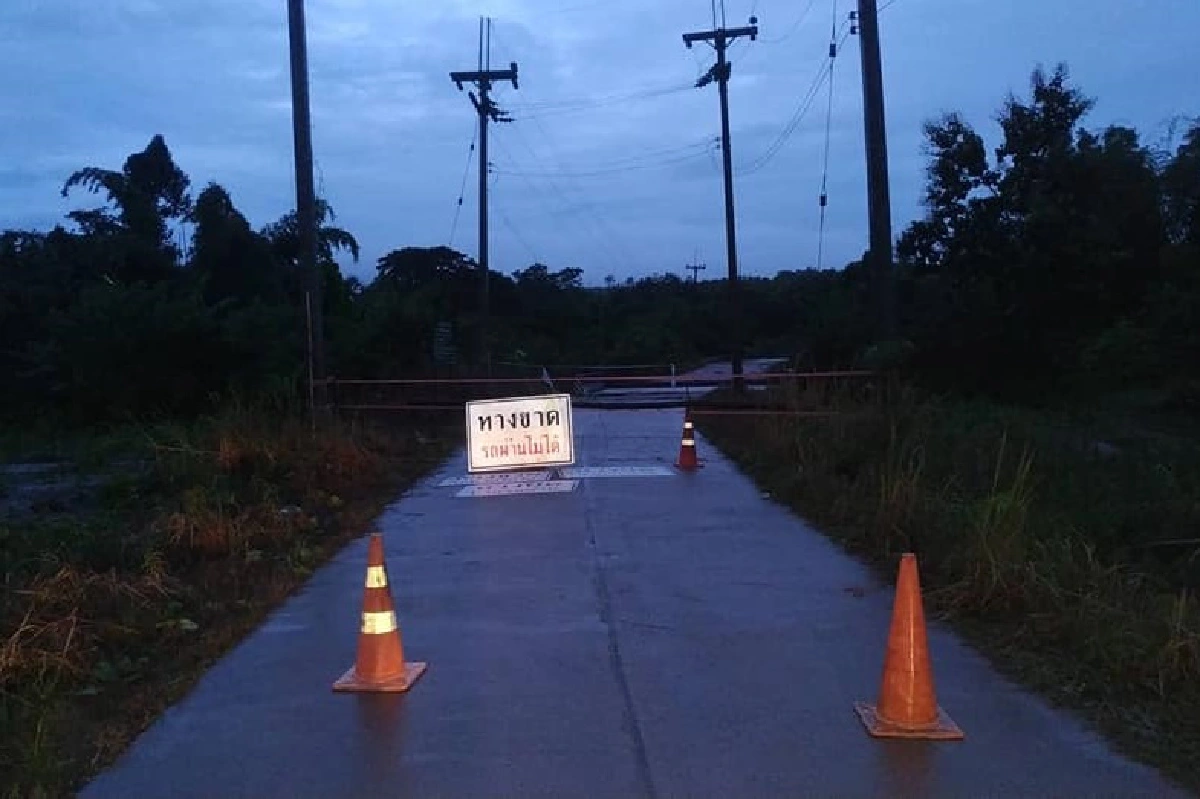 ทองผาภูมิอ่วม!น้ำป่าหลากซัดสะพานคอนกรีตข้ามลำห้วยขาด