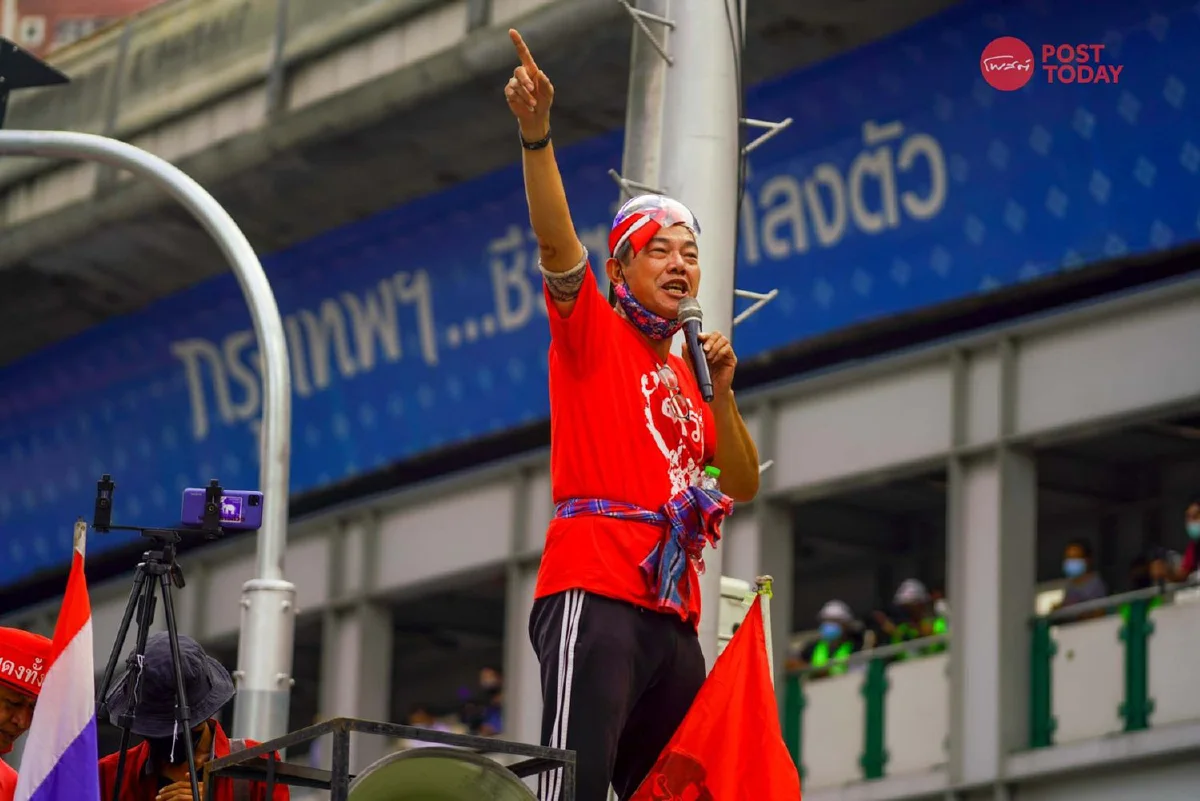 ม็อบประกาศใช้อโศกเป็นป้อมค่ายไล่ประยุทธ์ทุกวัน