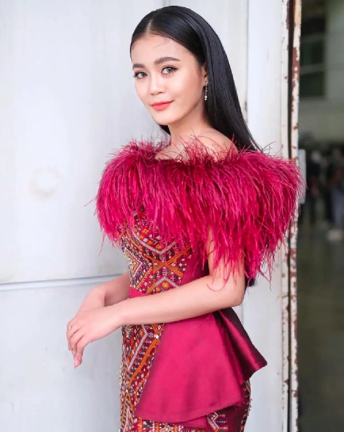 “ลำไย ไหทองคำ” สุดปัง! ไปหมุนวงล้อกองสลาก แถมออกป้ายทะเบียนรถที่ขับไปแบบเต็มๆ