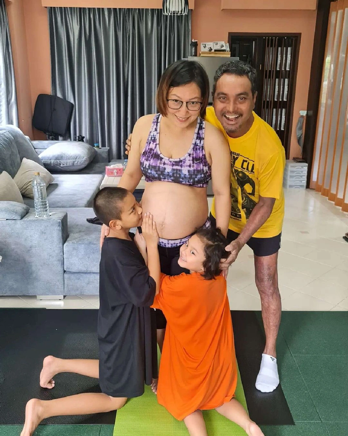 “วินัย ไกรบุตร” เผยภรรยาท้องลูกคนที่ 3 แล้ว โรคตุ่มน้ำพองไม่ส่งผลต่อลูก 