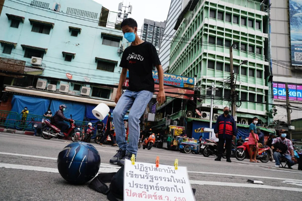 เตรียมจัดคาร์ม็อบคู่ชุมนุมแยกอโศกต่อเนื่อง ปลุกนร.หยุดเรียนออนไลน์ทั่วประเทศ