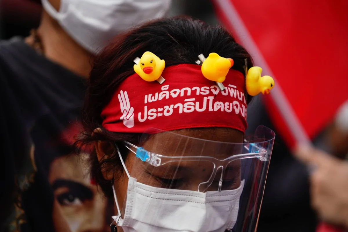 เตรียมจัดคาร์ม็อบคู่ชุมนุมแยกอโศกต่อเนื่อง ปลุกนร.หยุดเรียนออนไลน์ทั่วประเทศ