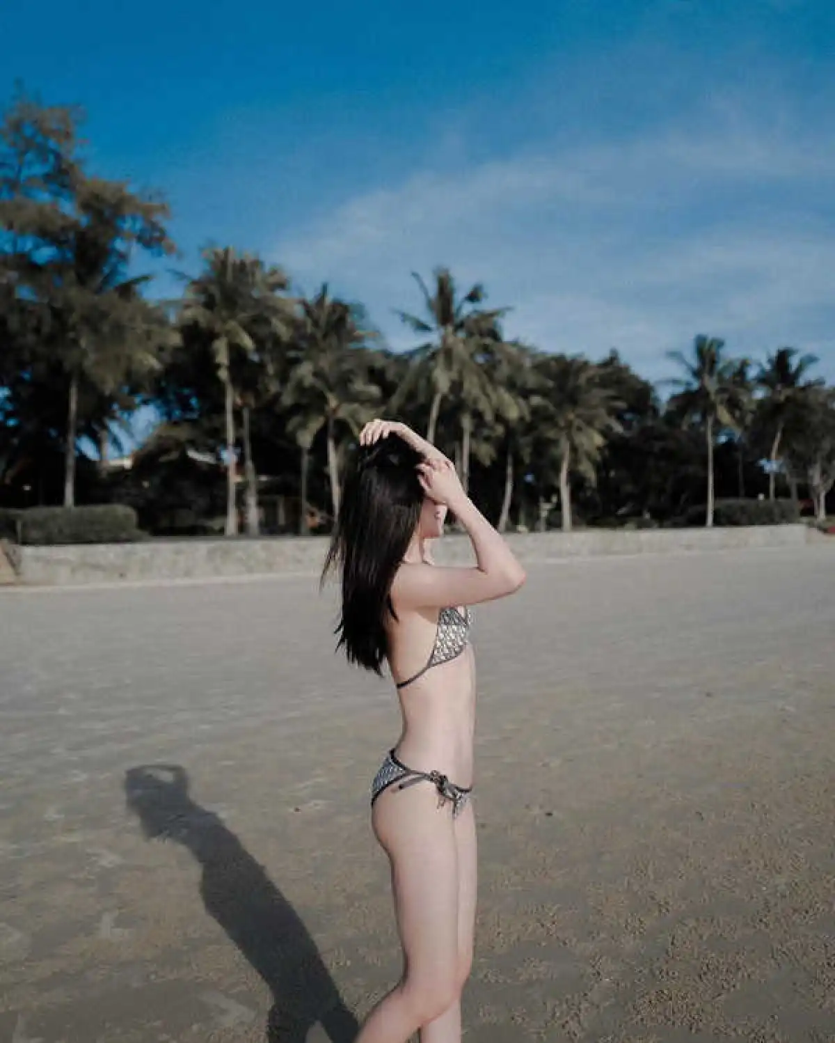 “ปันปัน” ทำทะเลเดือด! ใส่ชุดบิกินี่เริงร่าริมทะเล  ผิวสวยออร่าสู้แดดสุด