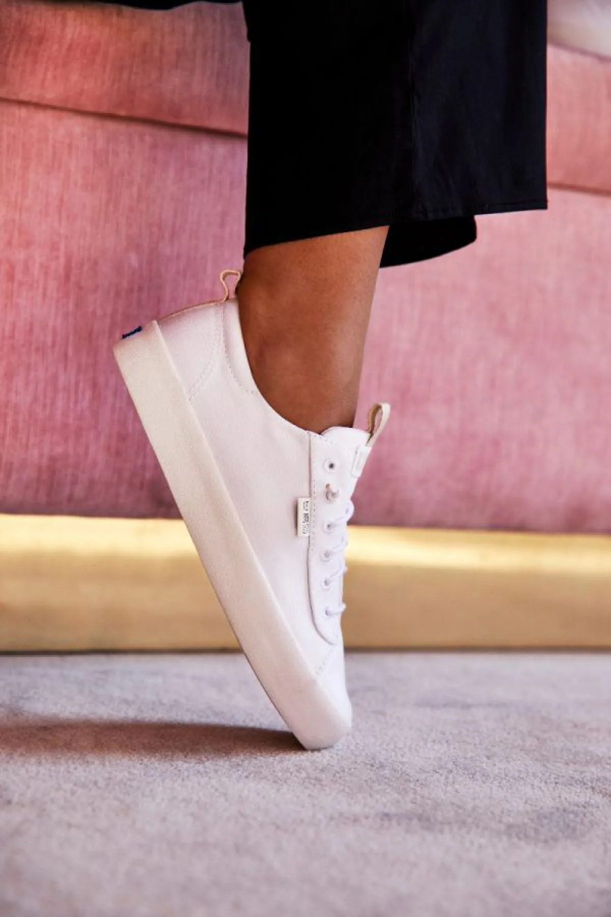 สนีกเกอร์รุ่นใหม่แกะกล่อง Keds Kick back คอลเลคชั่น Autumn/ Winter 2021