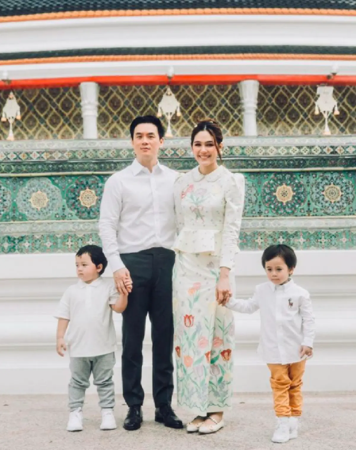 "สายฟ้า-พายุ" กอดกันกลมรับวันเกิดวัย 4 ขวบ พร้อมจัดปาร์ตี้อบอุ่นที่บ้าน