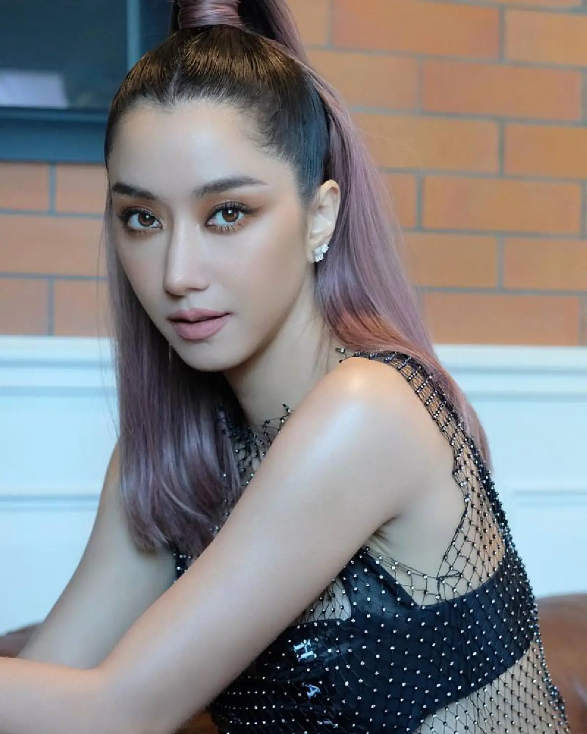 ทำเวทีลุกเป็นไฟ! “ไอซ์ อภิษฎา” คัมแบ็ก The Rapper 2021 แซ่บมากที่สุด