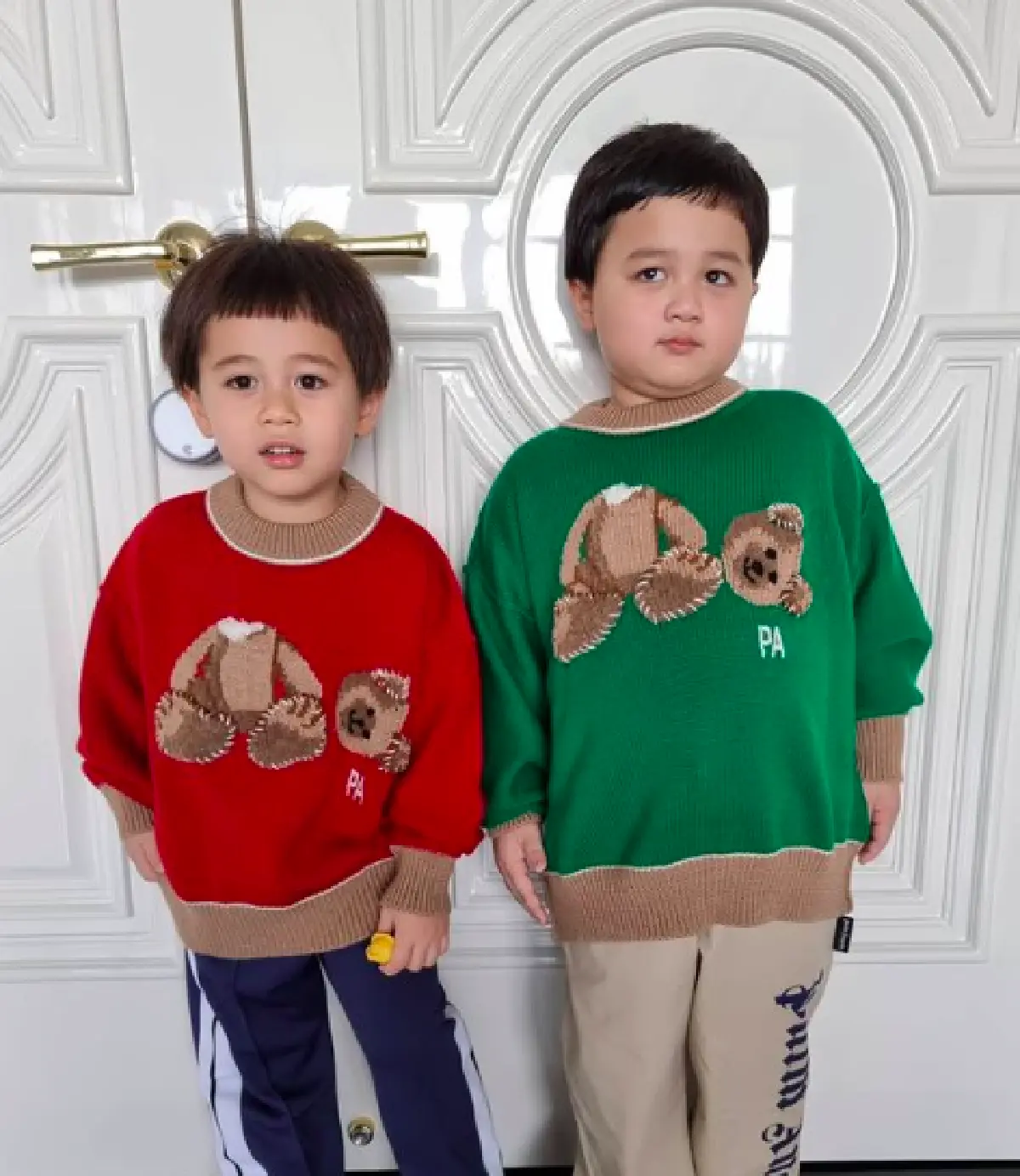 "สายฟ้า-พายุ" กอดกันกลมรับวันเกิดวัย 4 ขวบ พร้อมจัดปาร์ตี้อบอุ่นที่บ้าน