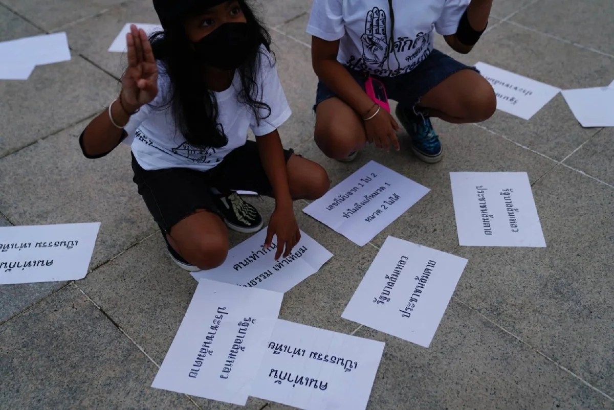 กลุ่มนร.เลวเผาหนังสือสะท้อนการศึกษาไทยล้มเหลว