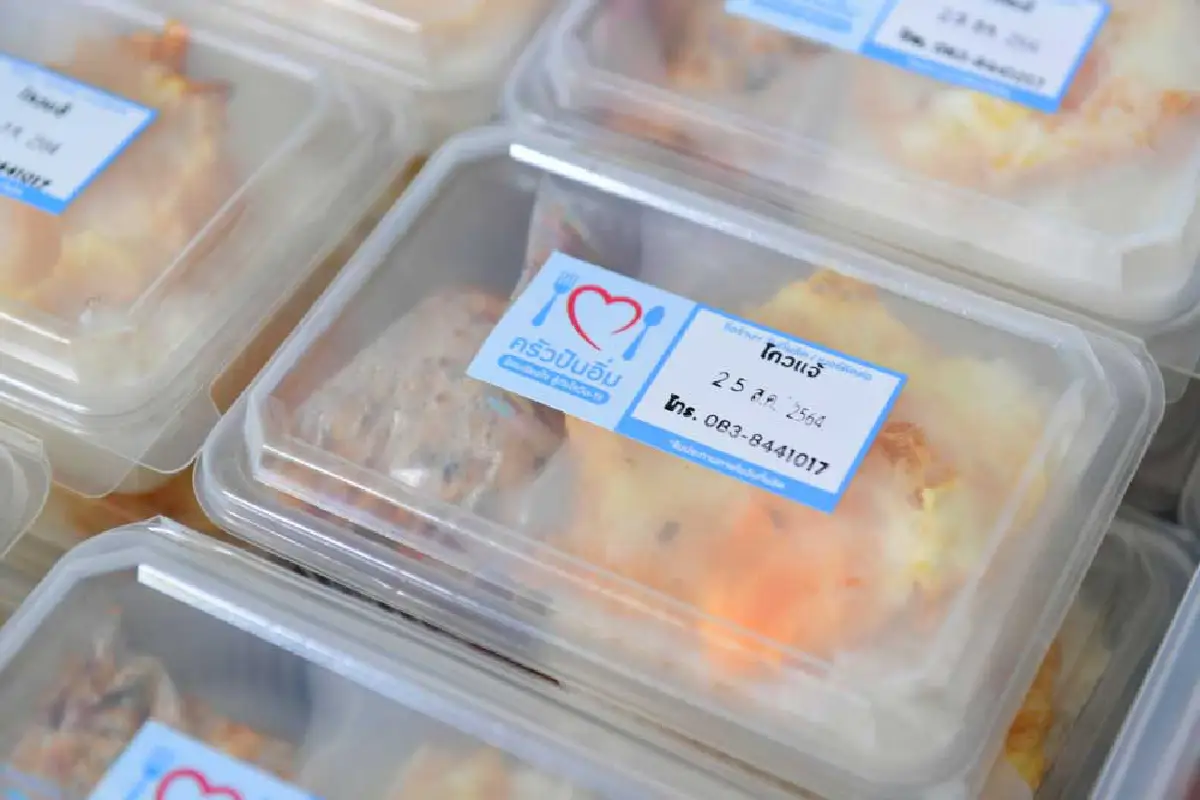 'ครัวปันอิ่ม' ปันโอกาส ร้านอาหาร 'โกวแจ้ เดลิเวอรี่-ครัวยายเนียร' โชว์เมนูเด็ด ช่วยชาวมีนบุรีและหนองจอก