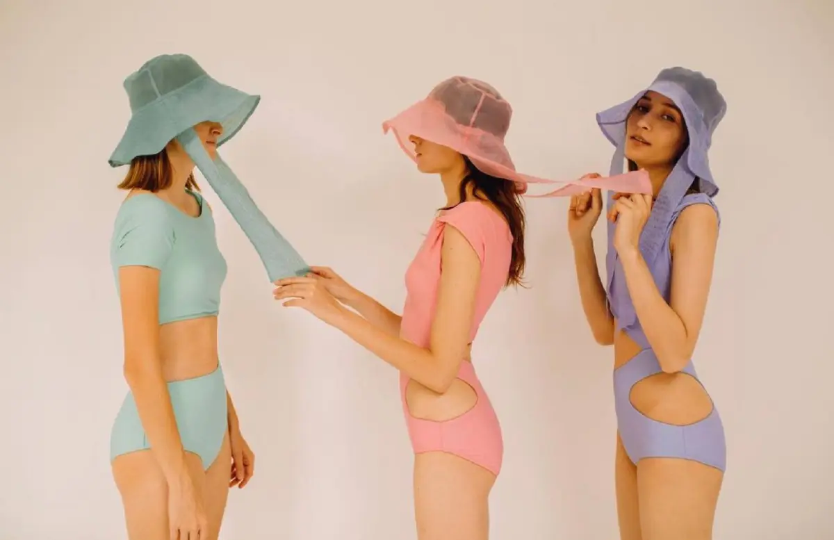 waterandothers ชุดว่ายน้ำคลาสสิคแต่ไม่เอาท์ ไอเท็มที่สาวๆ ต้องมีติดตู้