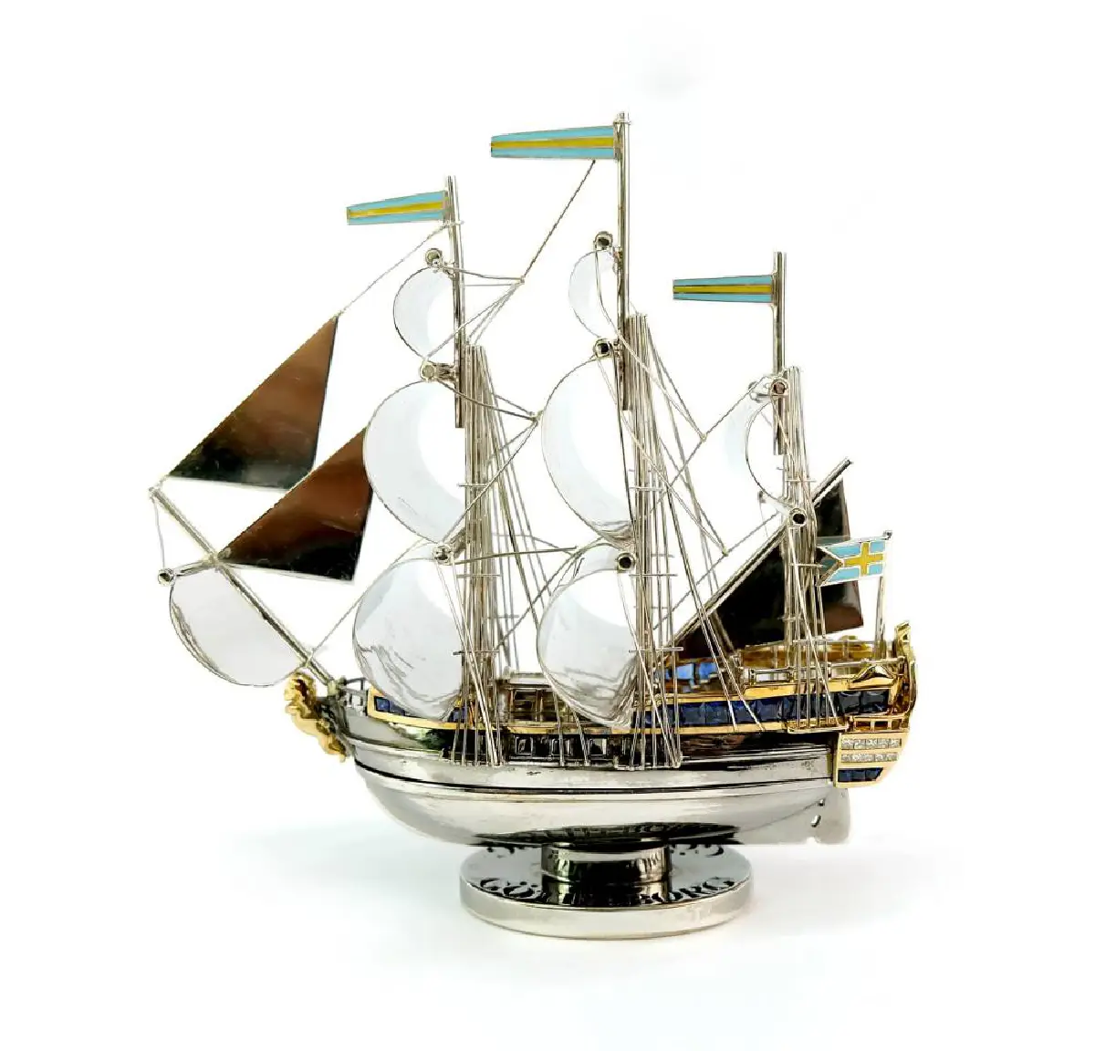 หรูหราควรค่าการครอบครอง บิวตี้ เจมส์ รังสรรค์อัญมณีสุดล้ำค่าสะท้อนจุดเด่นของ 12 ประเทศ