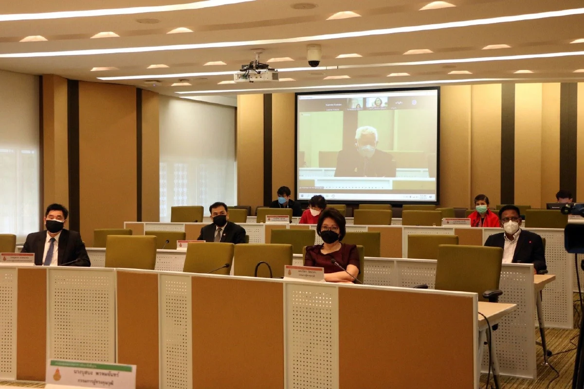 ผู้บริหาร สพฐ. ร่วมประชุมคณะกรรมการการศึกษาขั้นพื้นฐาน ครั้งที่ 9/2564