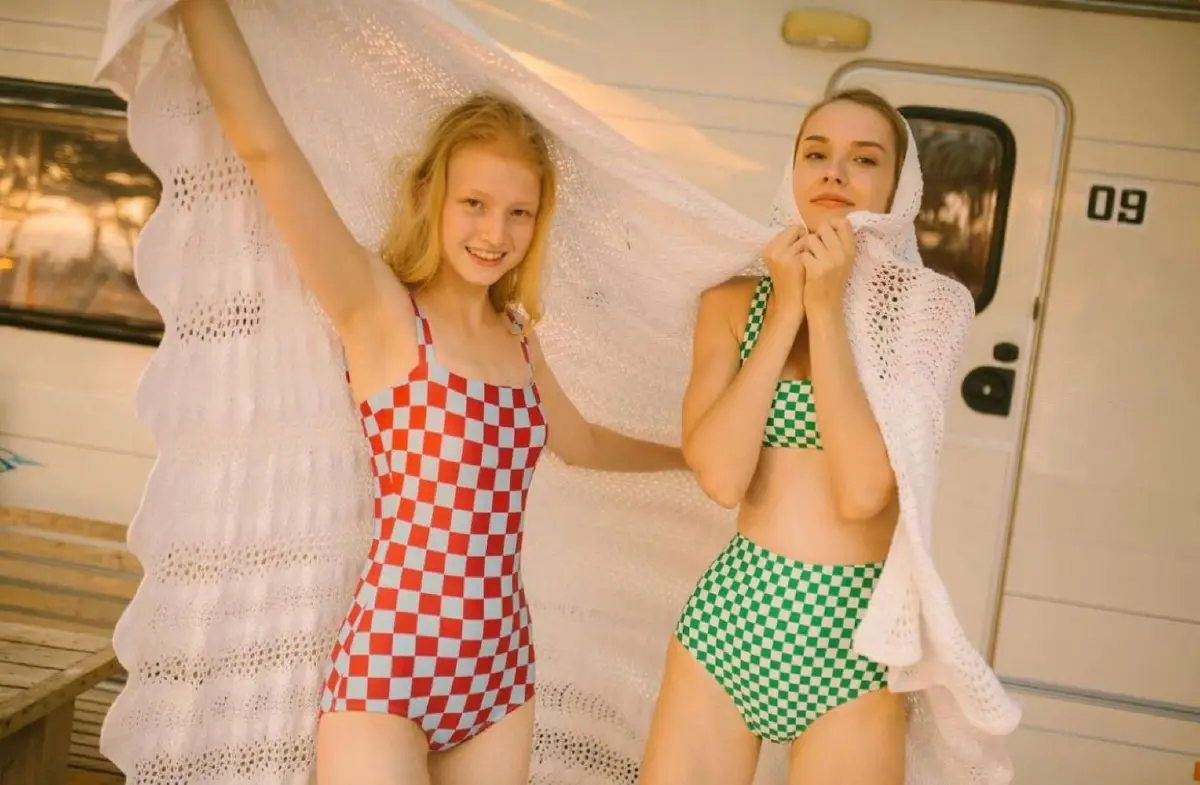 waterandothers ชุดว่ายน้ำคลาสสิคแต่ไม่เอาท์ ไอเท็มที่สาวๆ ต้องมีติดตู้