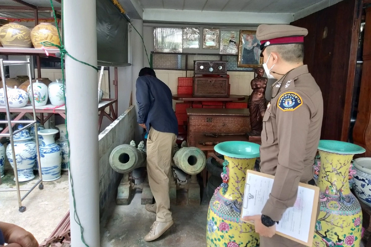 กองปราบค้นร้านโบราณวัตถุ ยึดปืนใหญ่เทียม7กระบอก