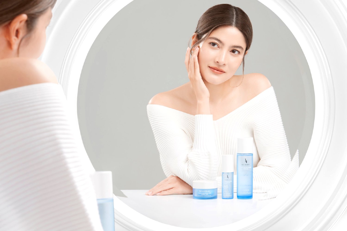 SRICHAND Skin Moisture Burst Series สกินแคร์บำรุงผิวหน้าซีรีส์แรกของแบรนด์ SRICHAND SRICHAND Skin Moisture Burst Series สกินแคร์บำรุงผิวหน้าซีรีส์แรกของแบรนด์ SRICHAND