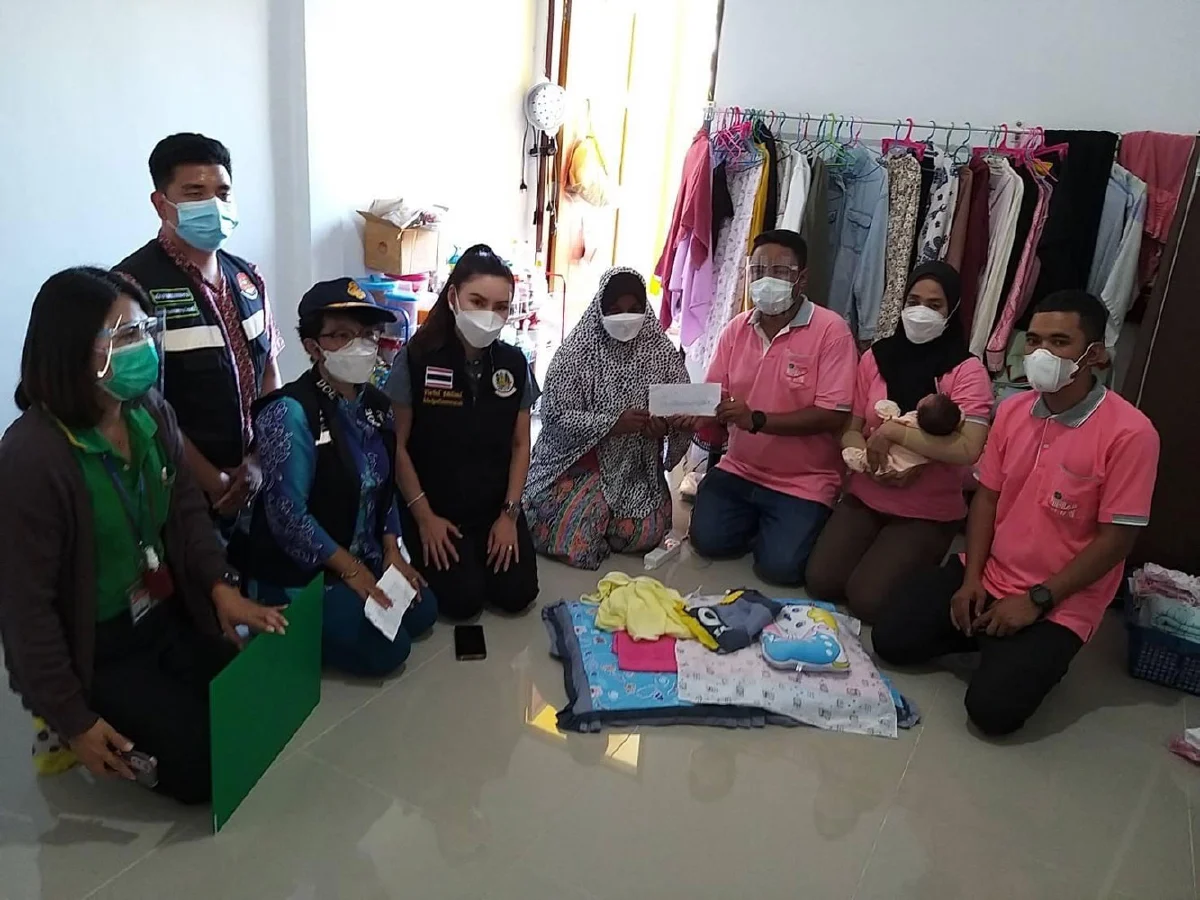 รมว.เฮ้ง ส่งที่ปรึกษา มอบสิทธิประโยชน์แก่ญาติลูกจ้าง
