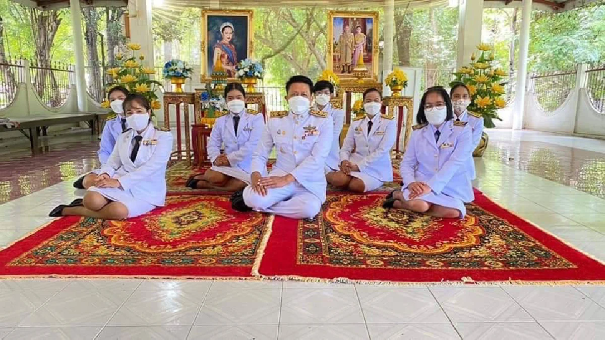 กศน. ซาบซึ้งในน้ำพระทัย รับมอบงบพระราชทานช่วยเหลือสถานศึกษา กศน.