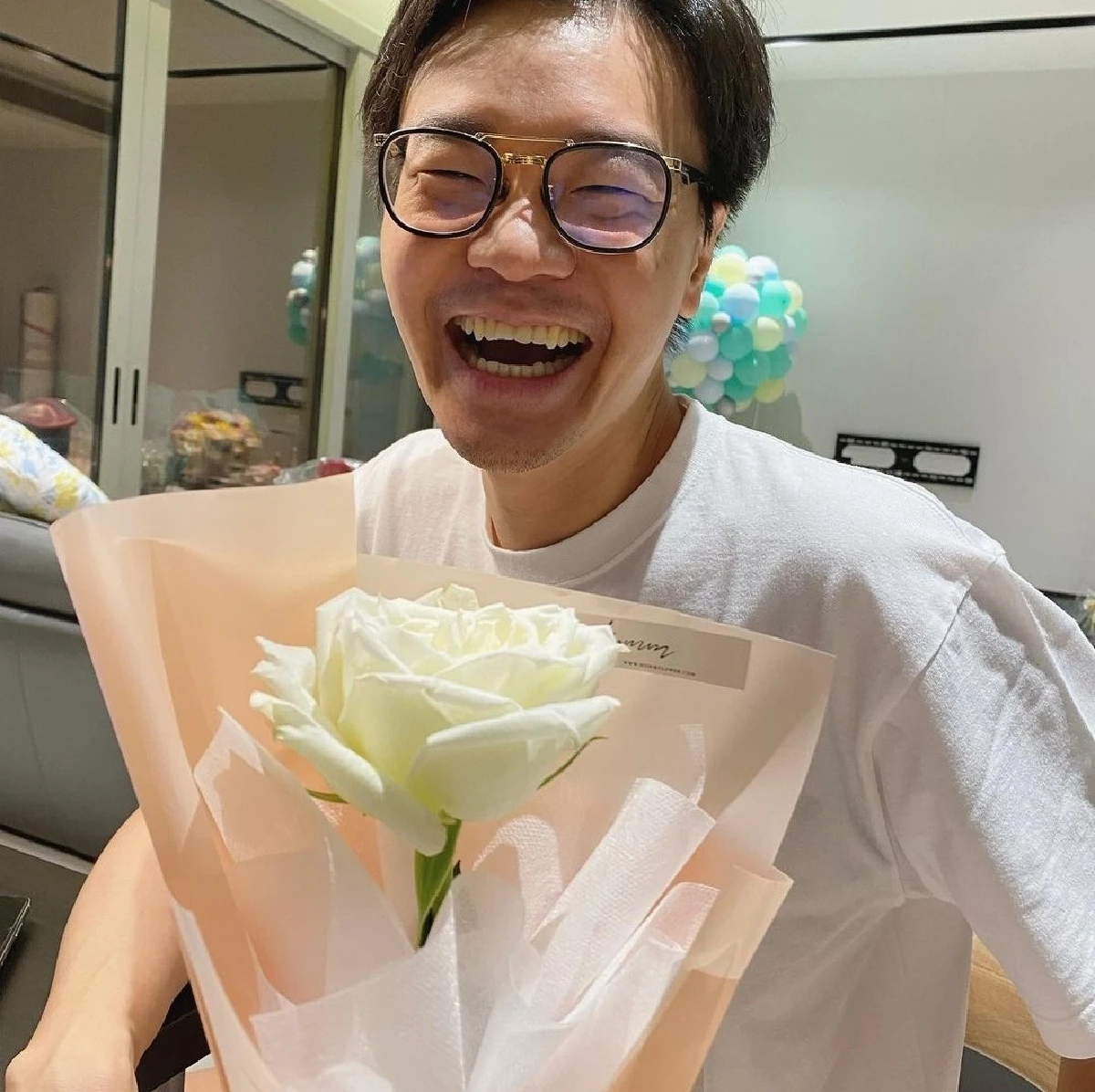 “มิว นิษฐา” ฉลองวันเกิดแบบนิวนอร์มอล ด้าน “ไฮโซเซนต์” ทำเซอร์ไพรส์เล็กๆ ให้