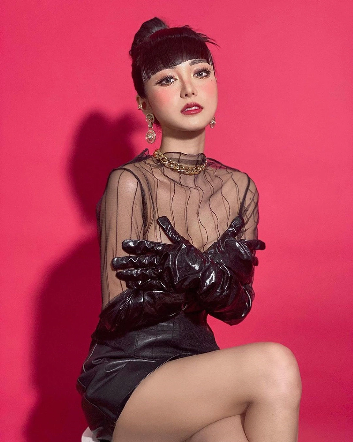 “เอื้อย” หวานใจ “อาร์ เดอะสตาร์” เปลือยอกในชุดซีทรู แซ่บสับๆ ทุกมุมมอง 