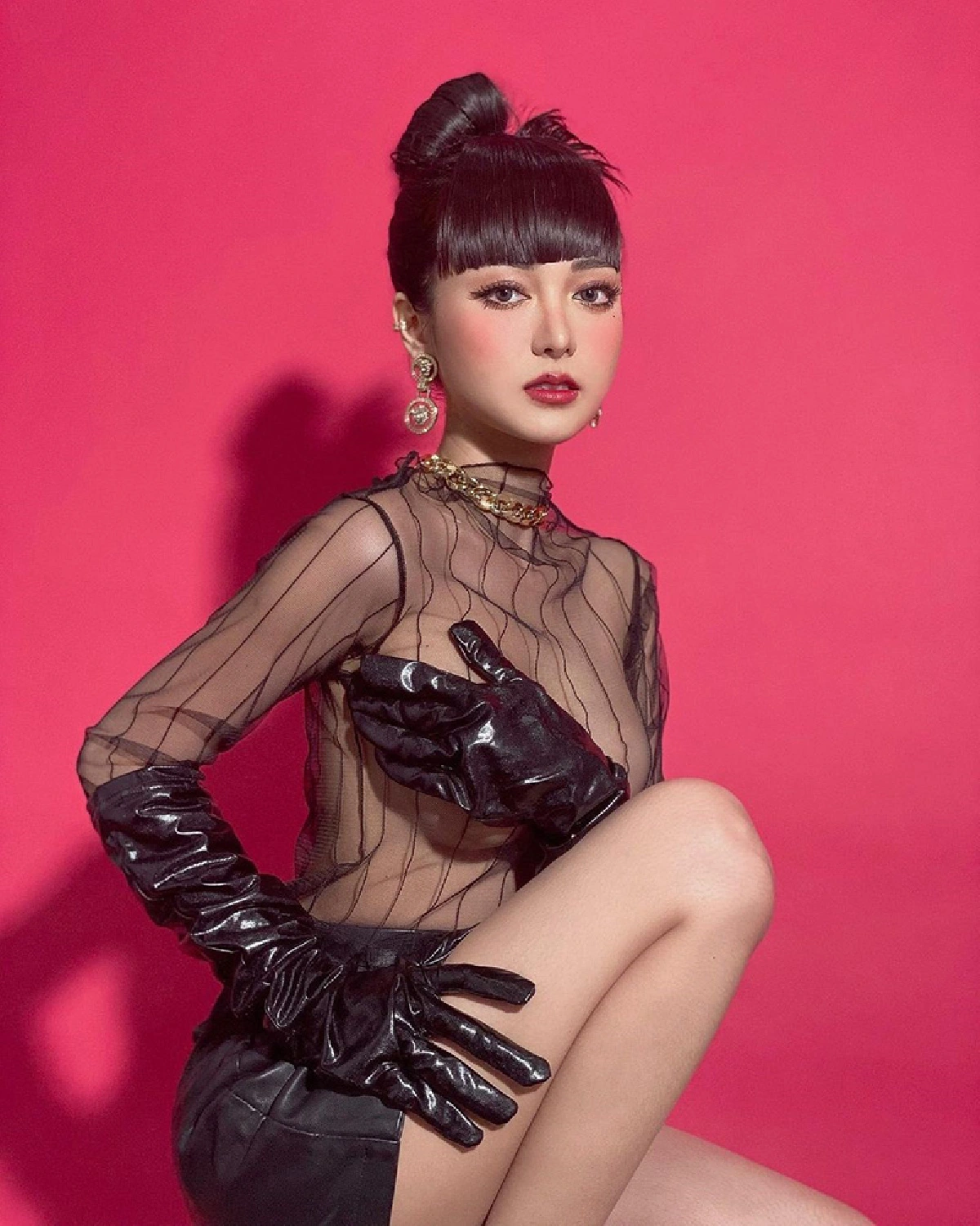 “เอื้อย” หวานใจ “อาร์ เดอะสตาร์” เปลือยอกในชุดซีทรู แซ่บสับๆ ทุกมุมมอง 