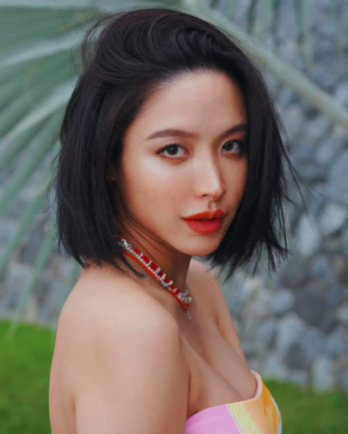 “น้ำชา”  สร้างบ้านหลังใหญอลังการหลักร้อยล้านบาท ไว้ต้อนรับลูกชาย!