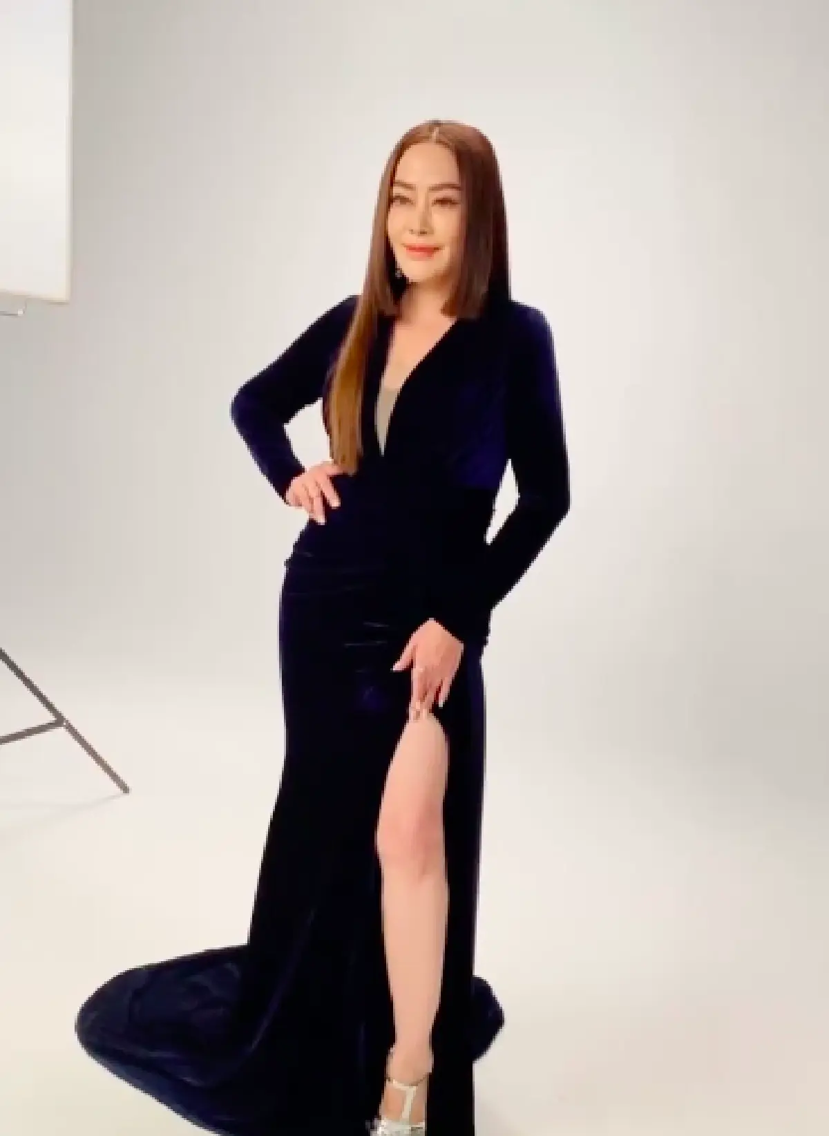  “น้องฉัตร” สะบัดแปรงแปลงโฉม “จิ๊ก เนาวรัตน์” ย้อนวัน แบบสวยโกงอายุมาก 