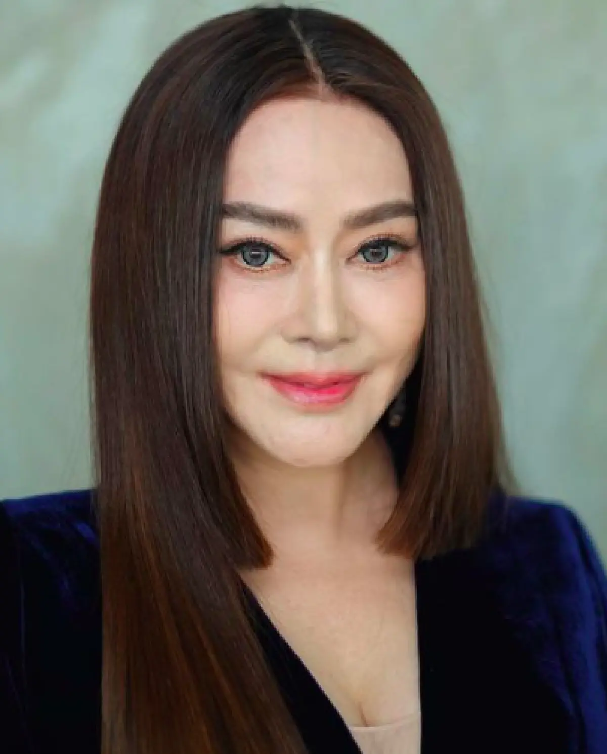  “น้องฉัตร” สะบัดแปรงแปลงโฉม “จิ๊ก เนาวรัตน์” ย้อนวัน แบบสวยโกงอายุมาก 