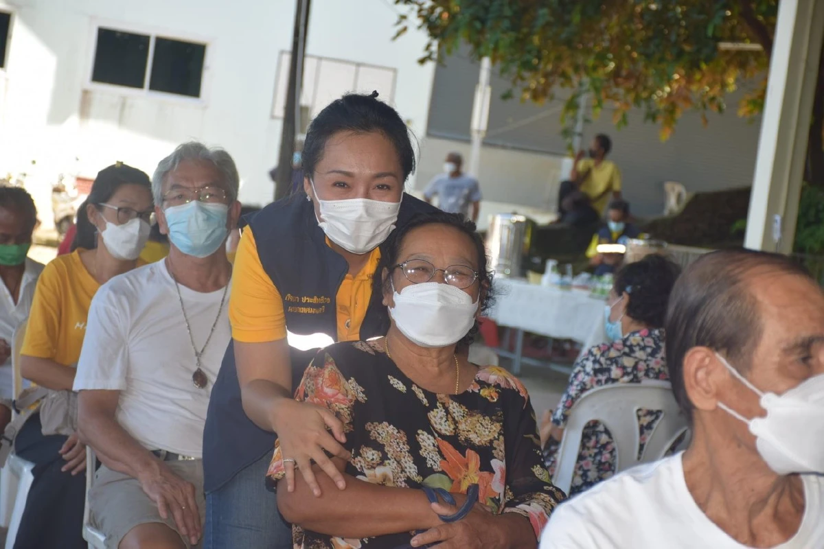 นายกหาดเล็กติดโควิด ผู้ใกล้ชิดตรวจหาเชื้อด่วน!