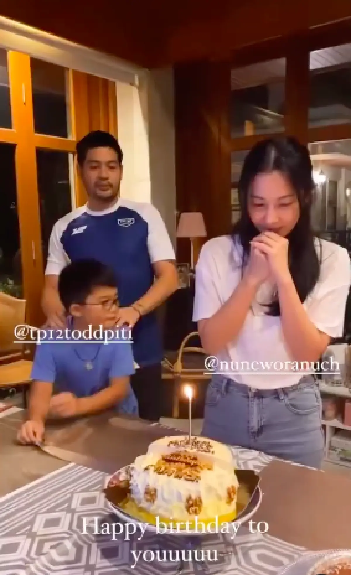 "นุ่น วรนุช" ฉลองวันเกิดอายุ 41 กับ "ต๊อด ปิติ" และครอบครัวสุดอบอุ่น 