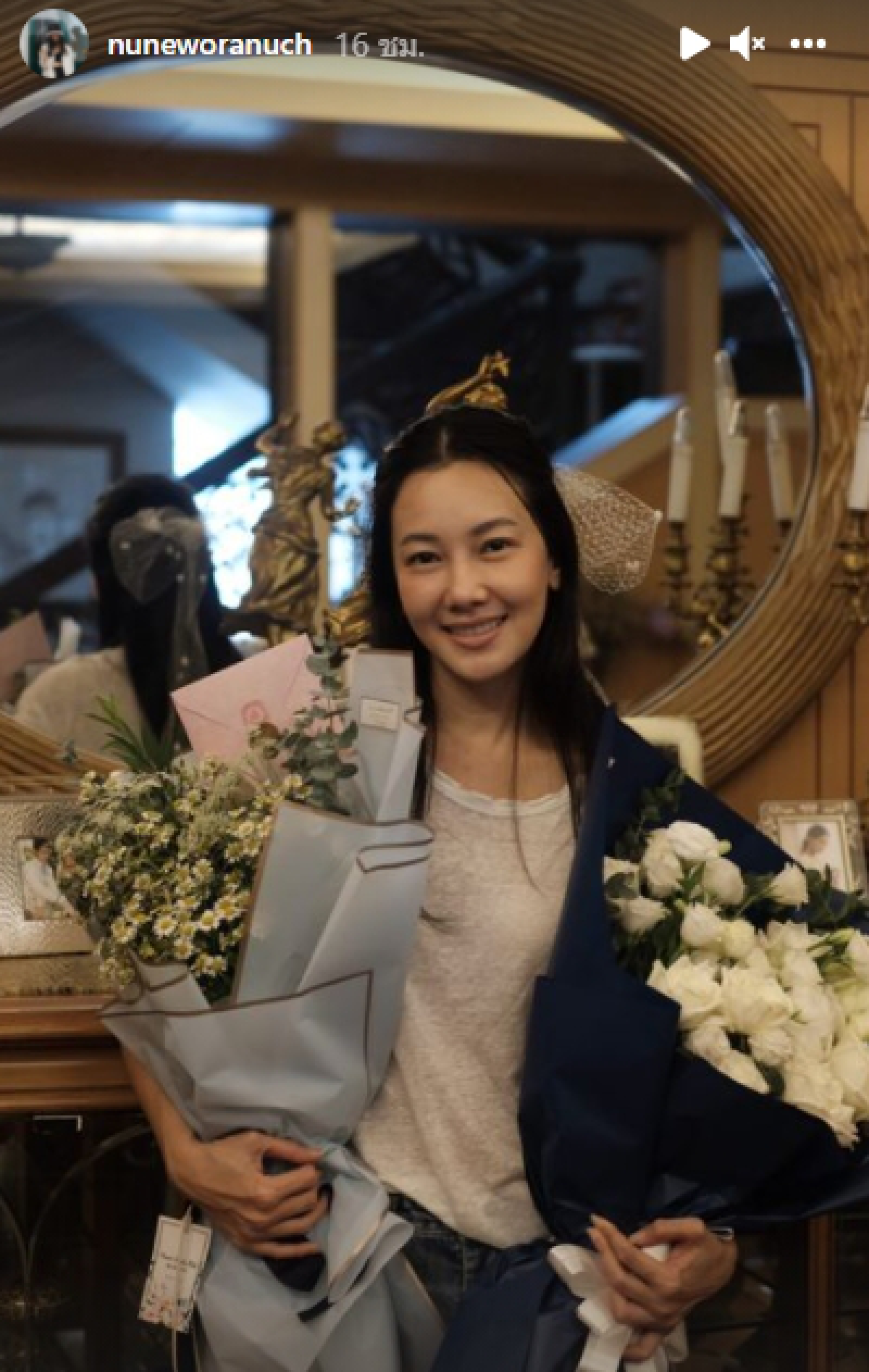 "นุ่น วรนุช" ฉลองวันเกิดอายุ 41 กับ "ต๊อด ปิติ" และครอบครัวสุดอบอุ่น 