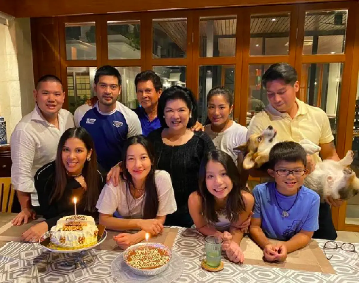 "นุ่น วรนุช" ฉลองวันเกิดอายุ 41 กับ "ต๊อด ปิติ" และครอบครัวสุดอบอุ่น 