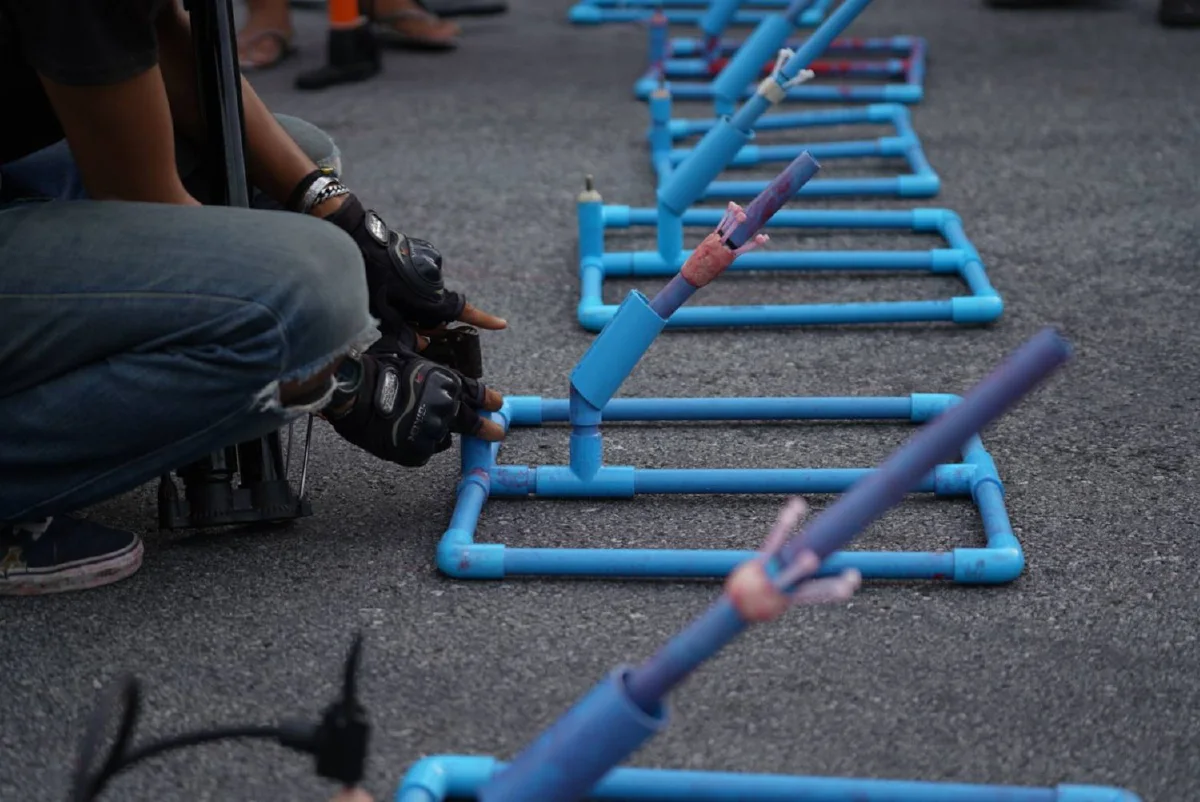 ทะลุฟ้ารวมตัวแยกนางเลิ้ง เตรียมแท่นยิงจรวดขวดน้ำ