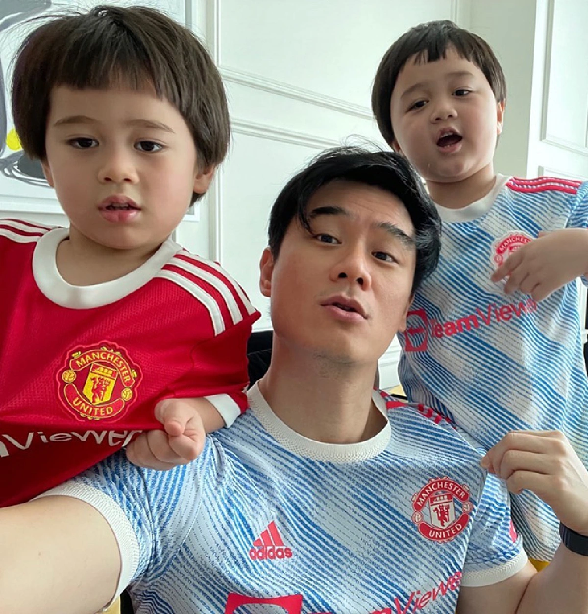 “น็อต วิศรุต” โดนแซวโป๊ะหนัก! แบบนี้เฉลยเพศลูกคนที่ 3 หรือเปล่า