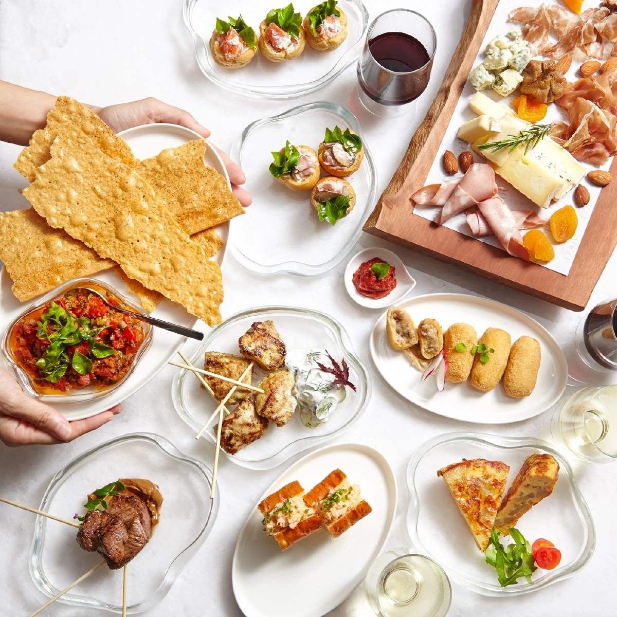 เปิดแล้ว Vogue Cafe แห่งแรกในกรุงเทพฯ 