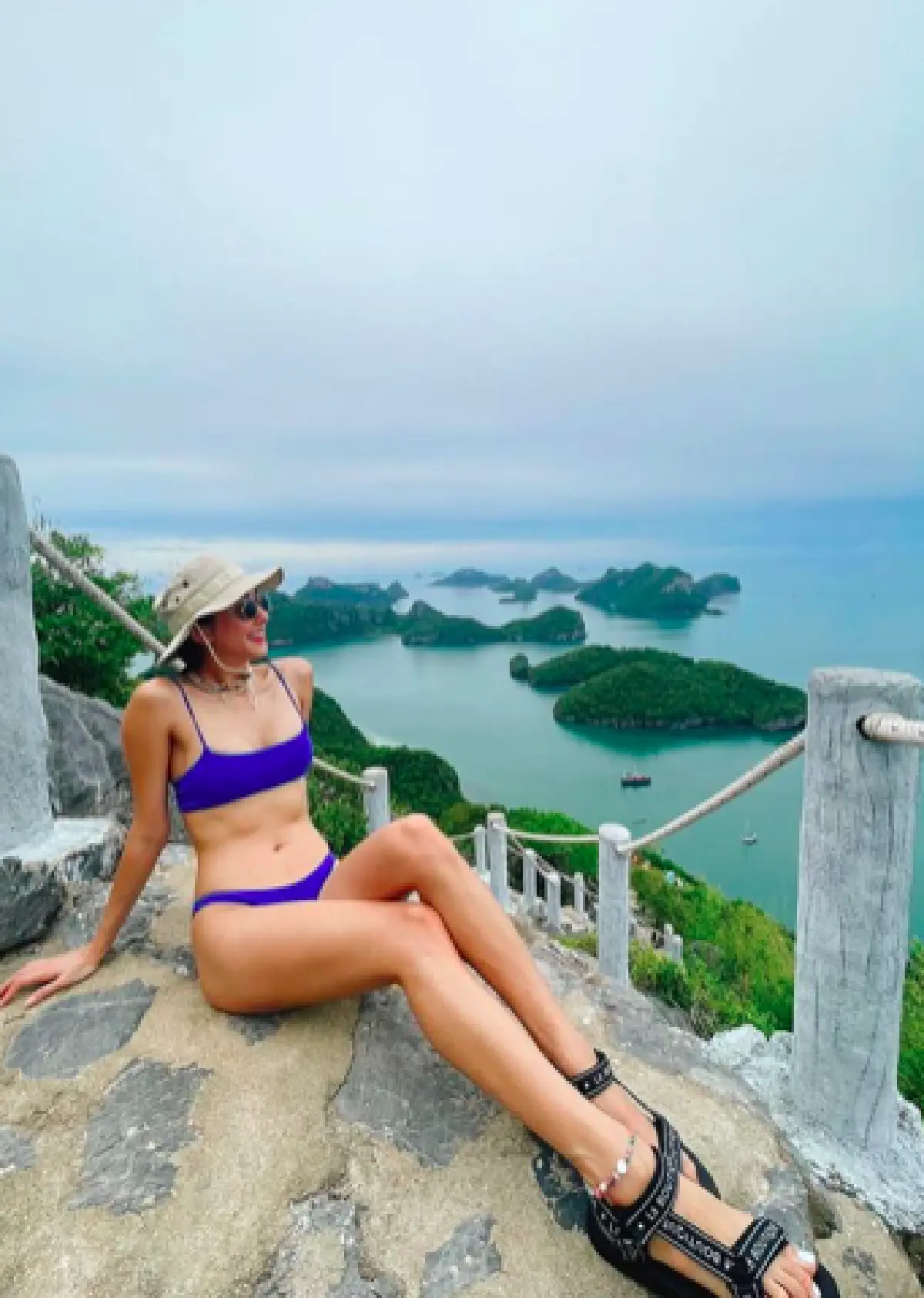 "ไอซ์ อภิษฎา" ทำเกาะสมุยร้อนฉ่า โชว์เซ็กซี่จัดเต็มในแฟชั่นชุดว่ายน้ำ