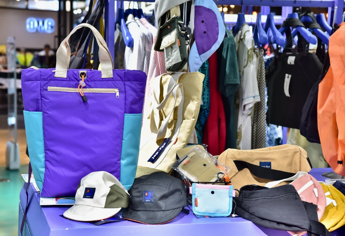 จากร้าน IG สู่สยามเซ็นเตอร์ japfac กระเป๋ายูนิเซ็กส์มีสไตล์ เรียบง่ายเปี่ยมด้วยฟังก์ชั่น