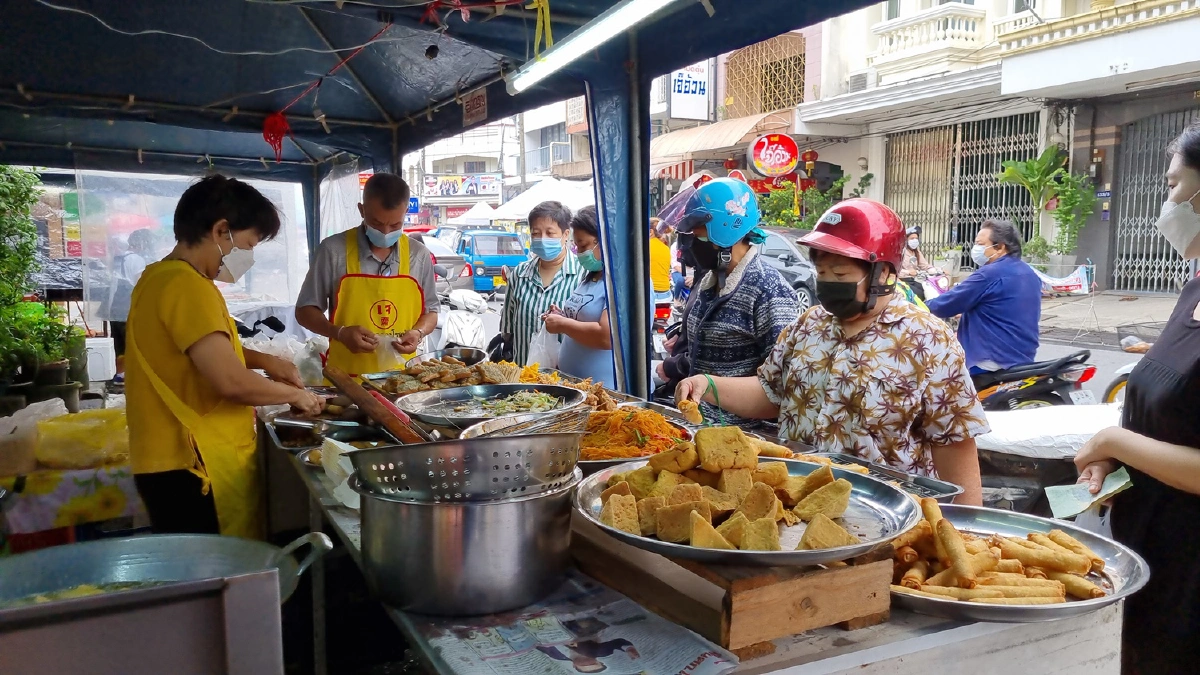 ถนนสายเจนครหาดใหญ่หงอยแม่ค้าบ่นพิษโควิดเล่นงาน