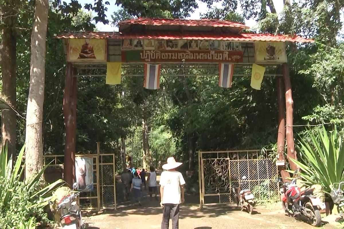 ชาวบ้านไล่พระออกจากสำนักสงฆ์ปมไม่ให้สร้างเมรุเผาศพ