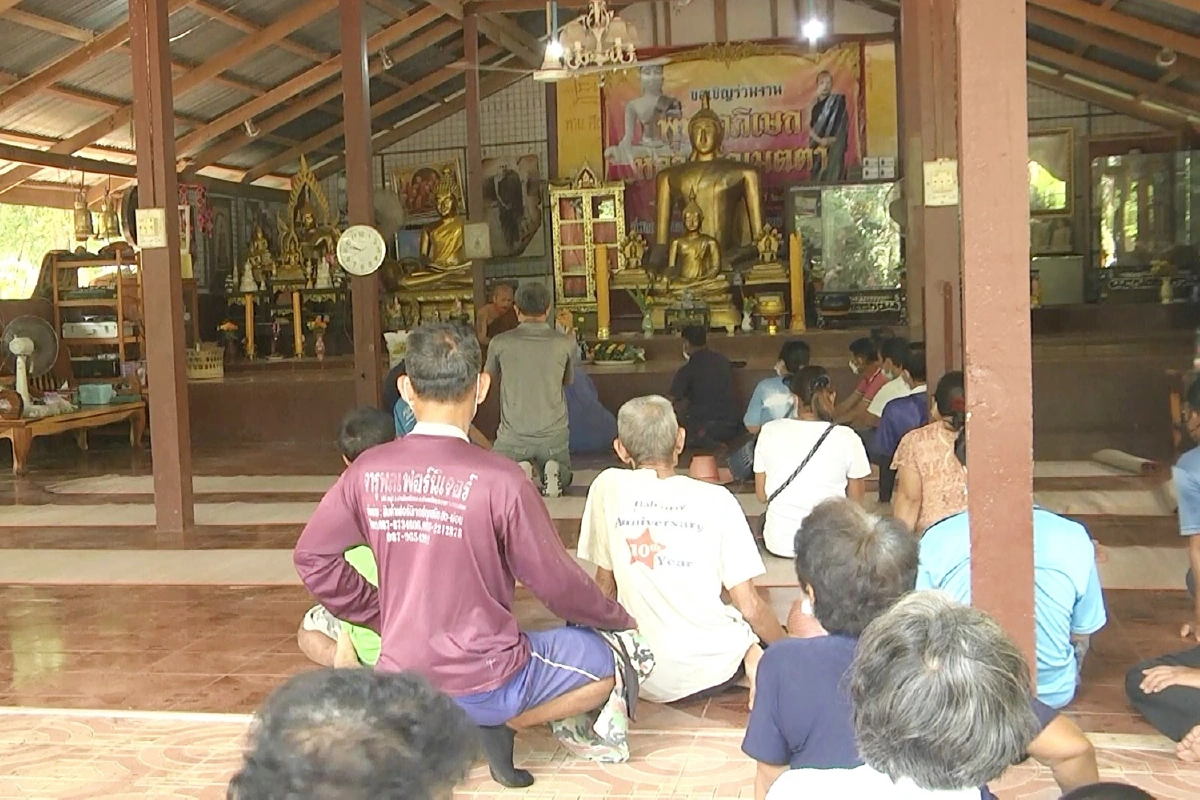 ชาวบ้านไล่พระออกจากสำนักสงฆ์ปมไม่ให้สร้างเมรุเผาศพ