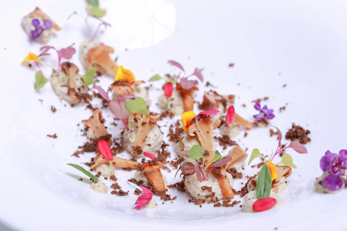 เชฟคริสเตียน แฮม ชวนสัมผัสมนต์เสน่ห์แห่งความอร่อยในฤดูใบไม้ร่วง ณ ห้องอาหารเรดสกาย 