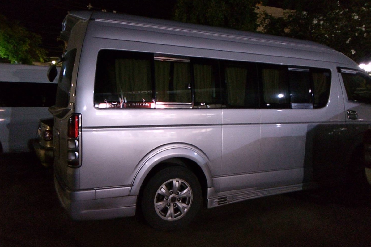 รถตู้ลวงเด็กหญิง14ไปภูเก็ตคืบ คนขับอดีตผอ.โรงเรียน ถูกตั้งข้อหาพรากผู้เยาว์ รถตู้ลวงเด็กหญิง14ไปภูเก็ตคืบ คนขับอดีตผอ.โรงเรียน ถูกตั้งข้อหาพรากผู้เยาว์