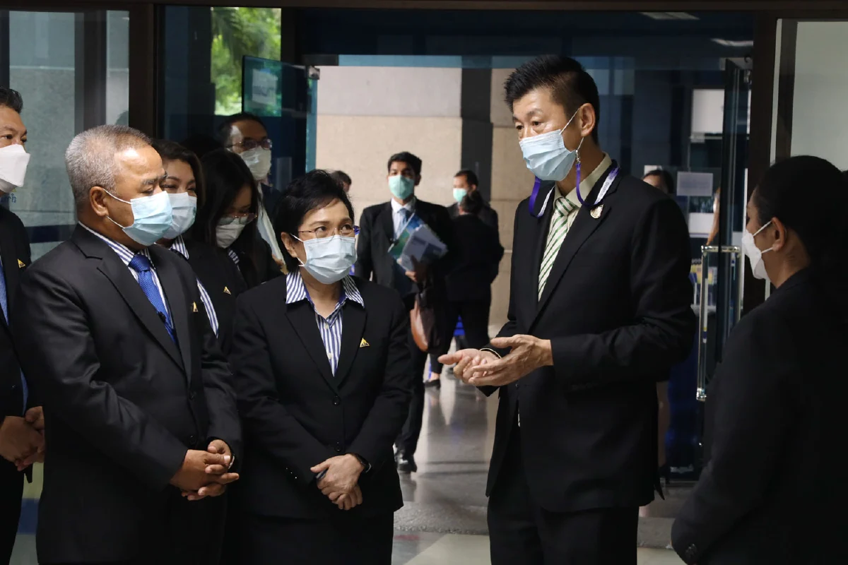 ‘ปลัดกระทรวงแรงงาน’ ตรวจเยี่ยม สำนักงานประกันสังคม มอบนโยบายและแนวทางการดำเนินงาน
