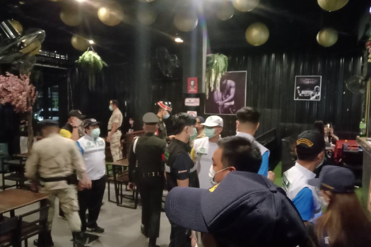 ศาลแขวงโคราชปรับ39นักดื่มฝ่าฝืนคุมโควิด คนละ12,500บาท ศาลแขวงโคราชปรับ39นักดื่มฝ่าฝืนคุมโควิด คนละ12,500บาท