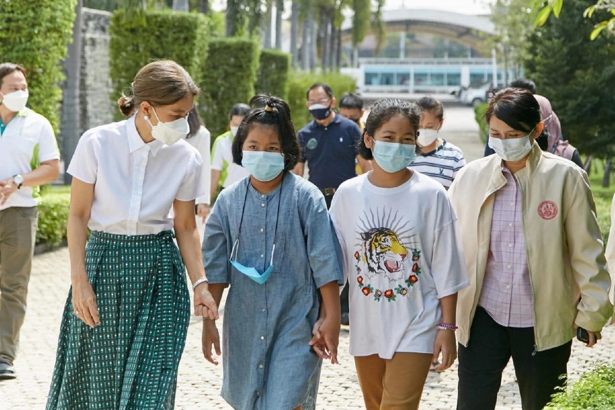 2พี่น้องแม่เสียชีวิตโควิดย้ายมาอยู่กับครอบครัวเอ๋ ชนม์สวัสดิ์