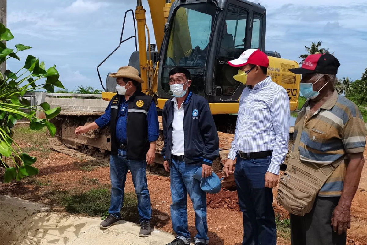 “อลงกรณ์-อรรถพร”ลุยเพชรบุรีรับมือน้ำท่วม