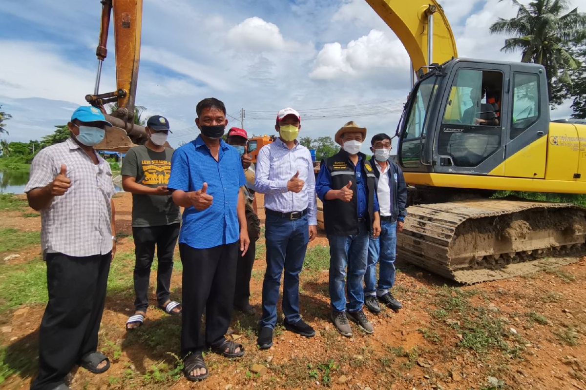 “อลงกรณ์-อรรถพร”ลุยเพชรบุรีรับมือน้ำท่วม “อลงกรณ์-อรรถพร”ลุยเพชรบุรีรับมือน้ำท่วม