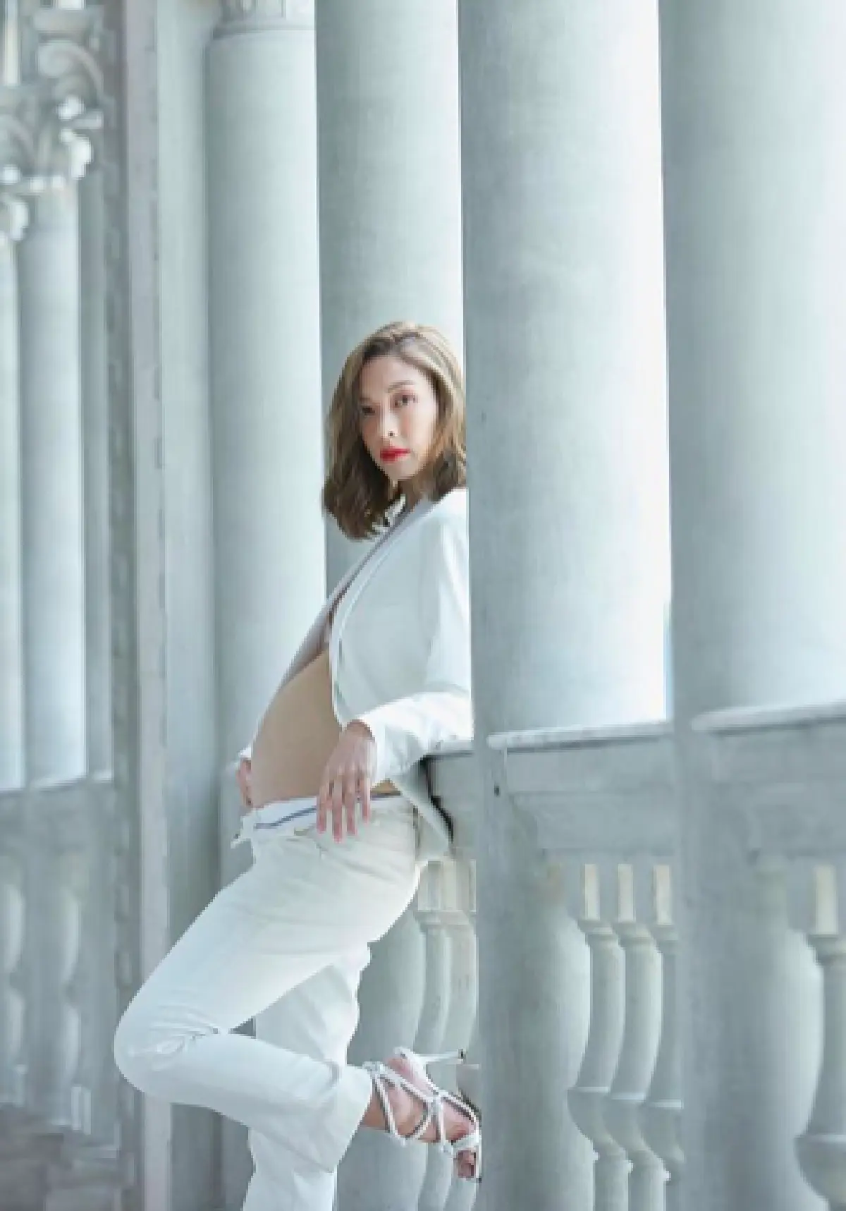 “แป้ง อรจิรา” อุ้มท้องถ่ายแฟชั่นว่าที่คุณแม่ สวยและปังมากทุกลุค