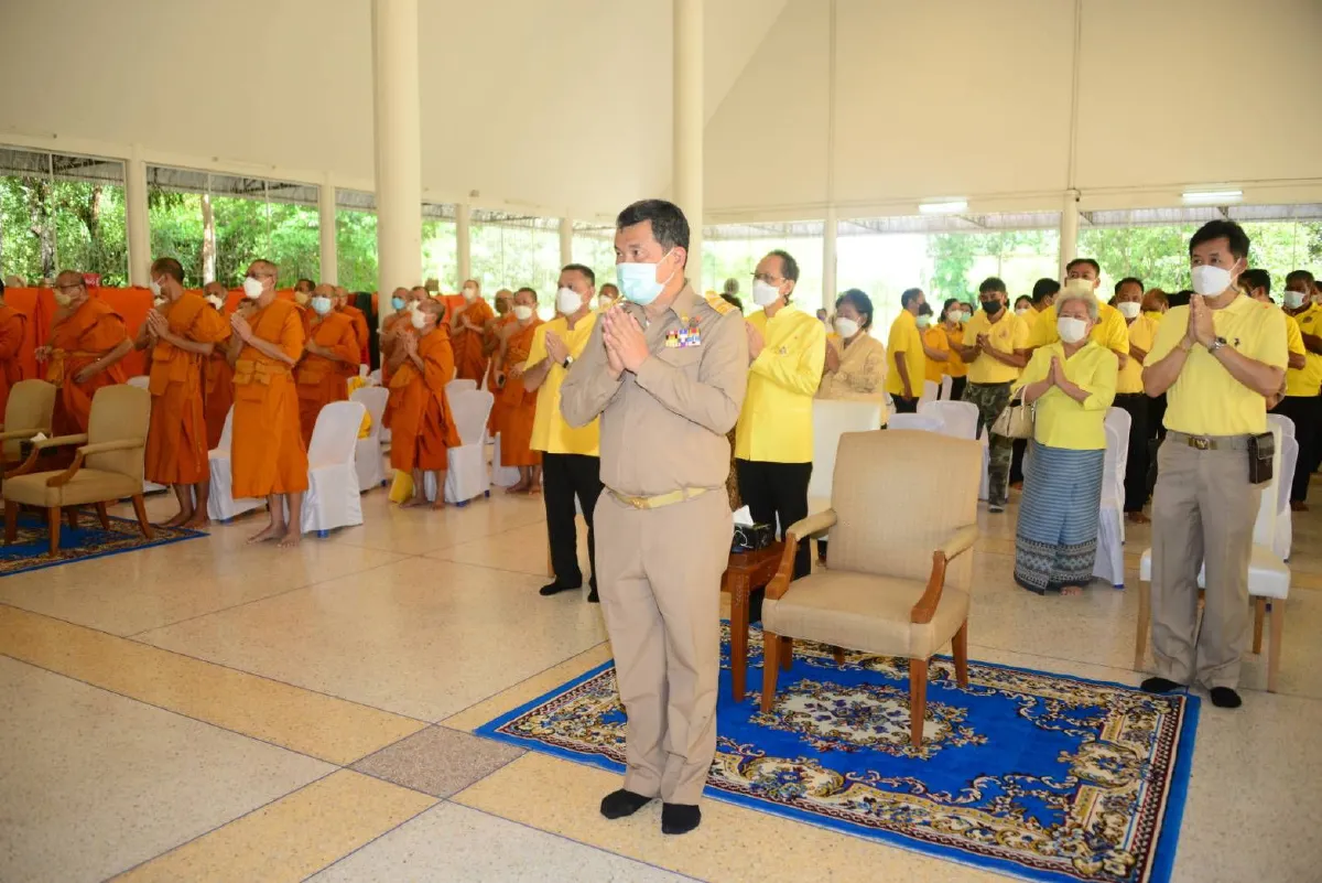 สมเด็จพระมหาธีราจารย์-ปลัดมท.ร่วมปลูกต้นไม้ประจำ 77 จังหวัดเฉลิมพระเกียรติร.10