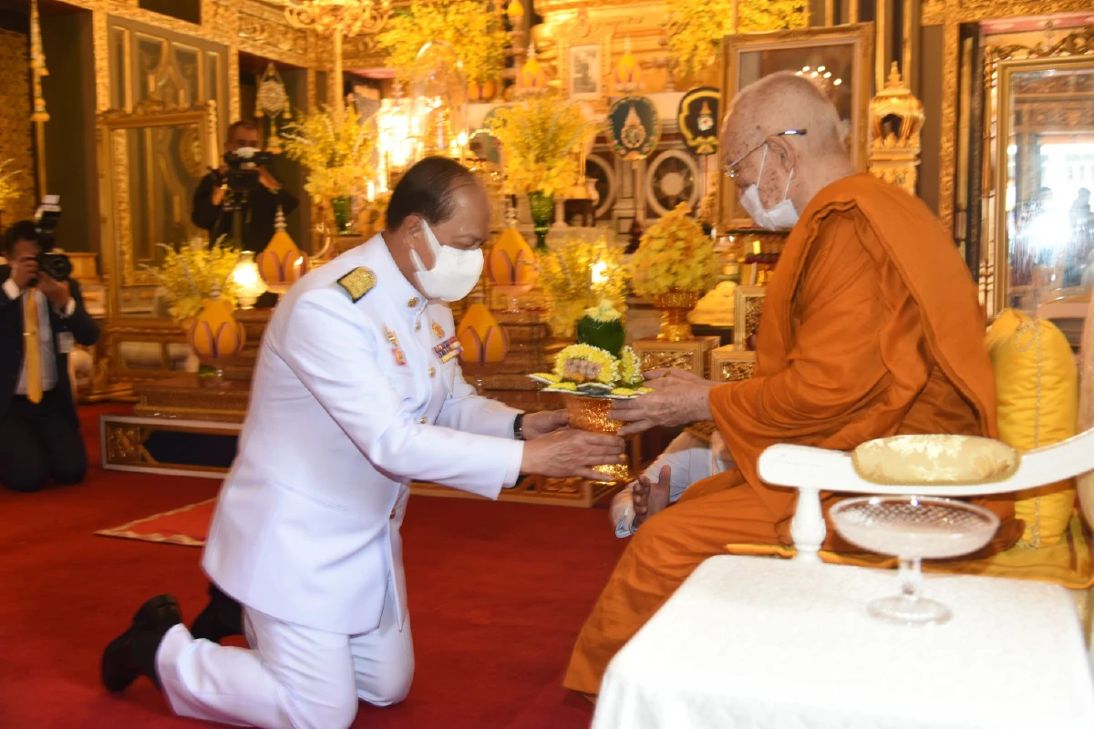 มท.จัดพิธีวางพวงมาลา คล้ายวันสวรรคต รัชกาลที่9 