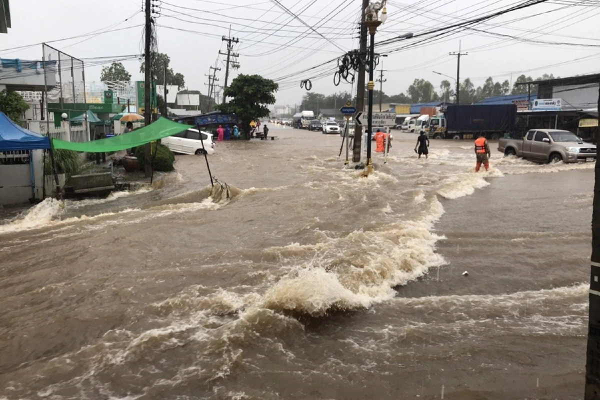 น้ำป่าหลากท่วมอ.ภูเขียว ชาวบ้านเก็บของหนีอลหม่าน
